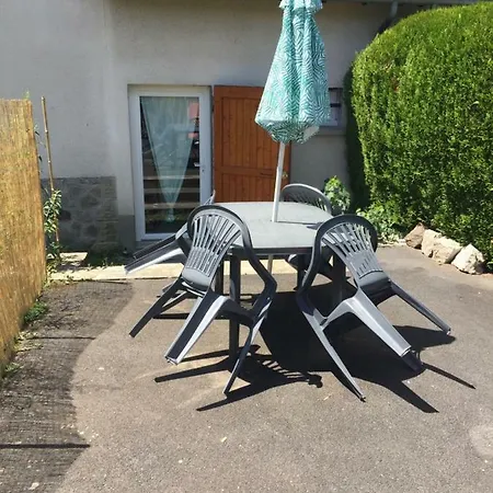 Semesterbostad Chez Stella ! Vic-sur-Cère